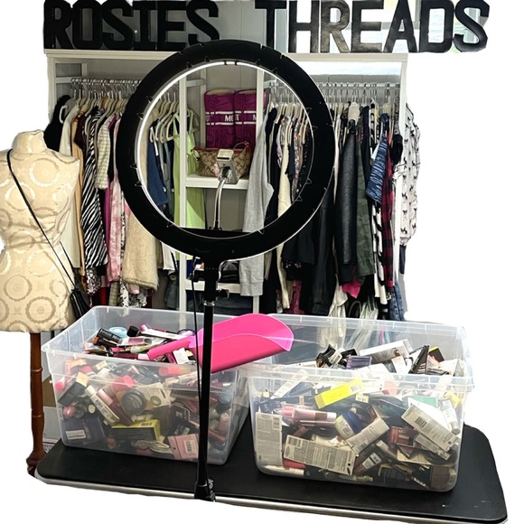 ROSIES THREADS IS LIVE!!! - Picture 2 of 5